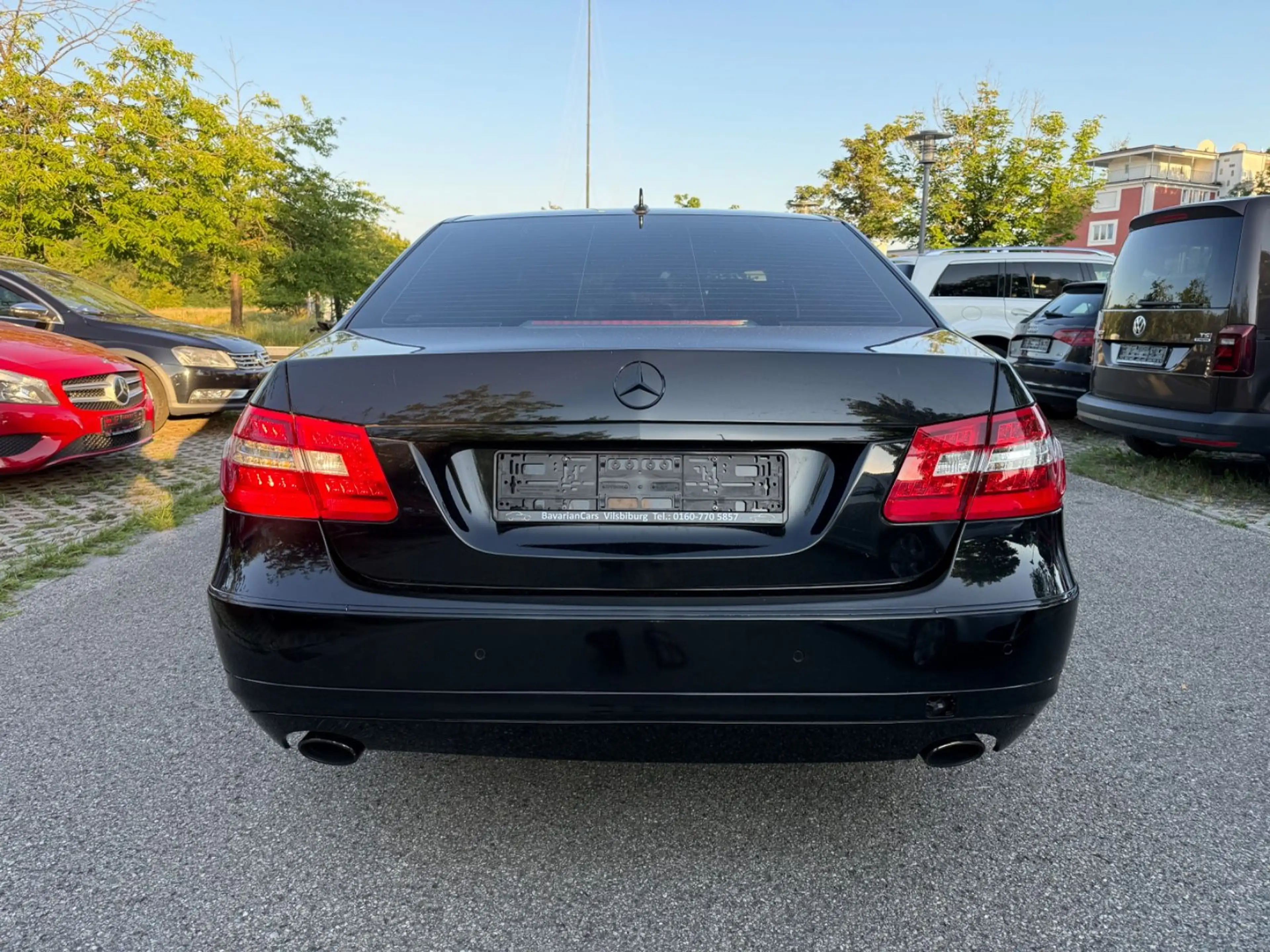 Mercedes-Benz E 350 E Limousine AMG Line HU 06/2027 — photo 6