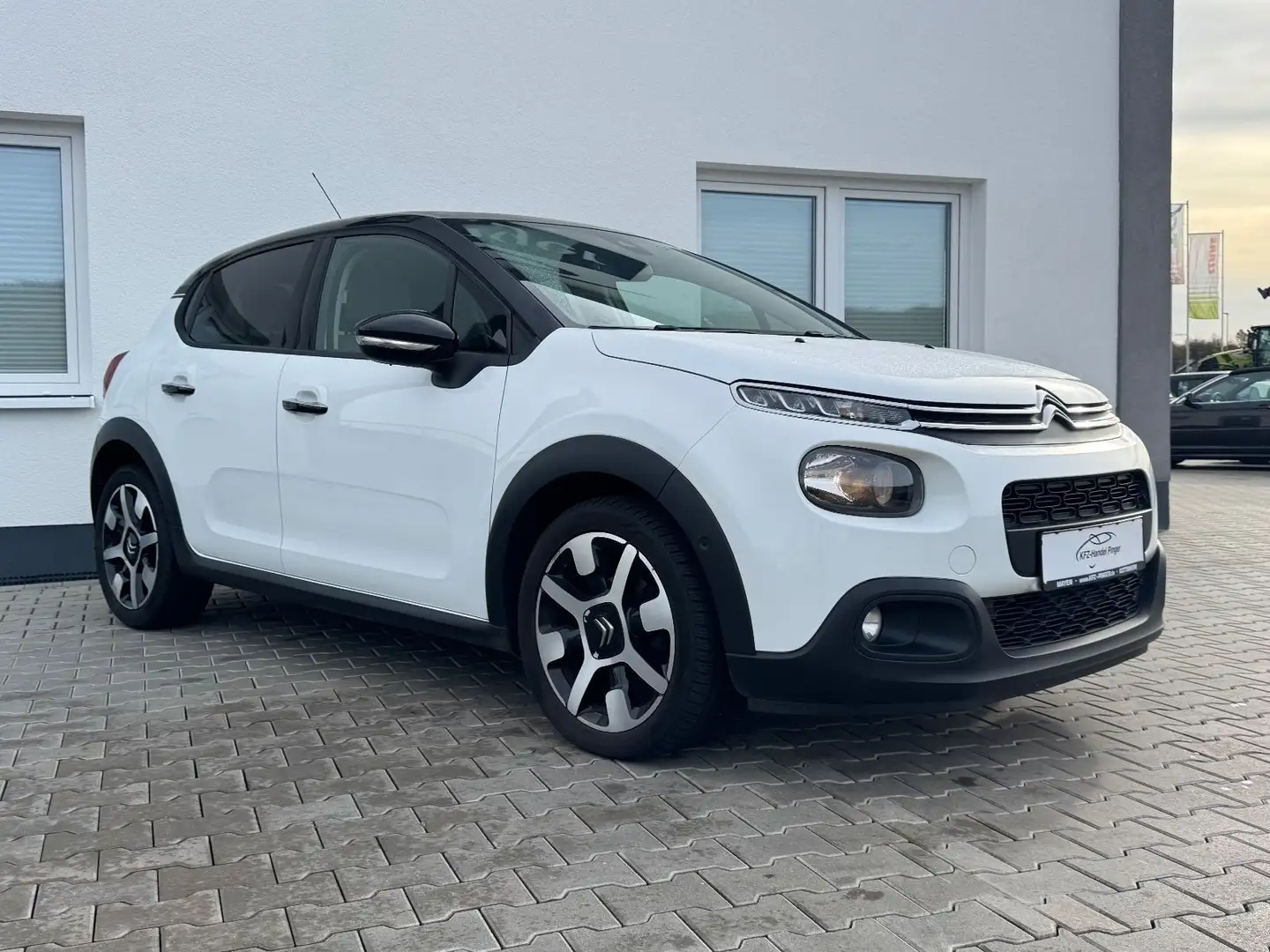 Citroen C3 Shine Weiß - 2