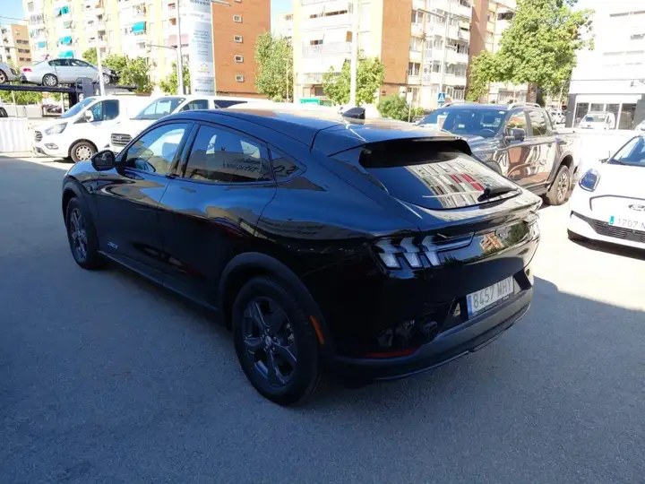 Ford Mustang Mach-E 2023, foto 6