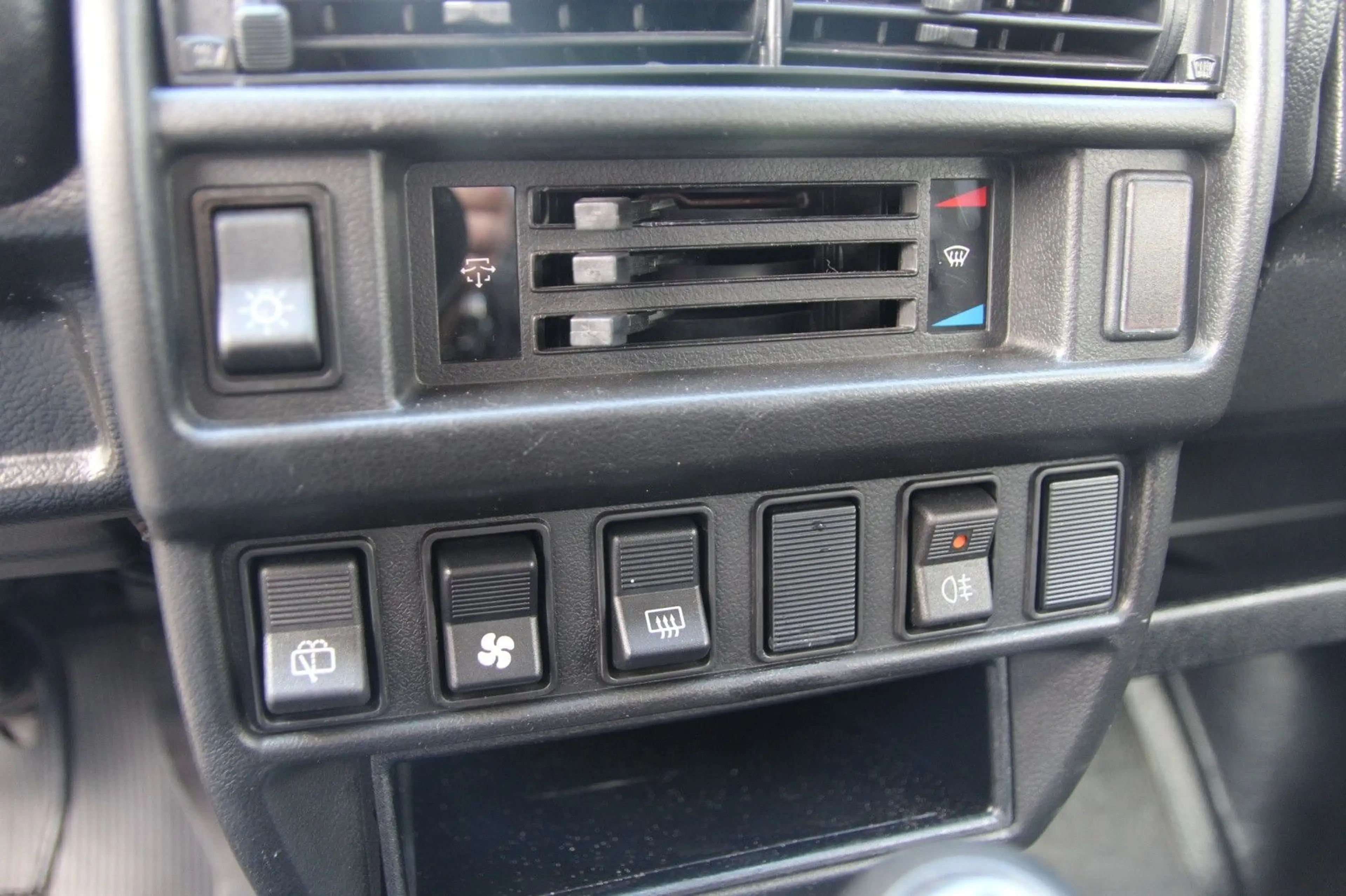Lada Taiga Niva Urban 4x4 /Servo/ABS/el FH/ 49tkm — photo 8