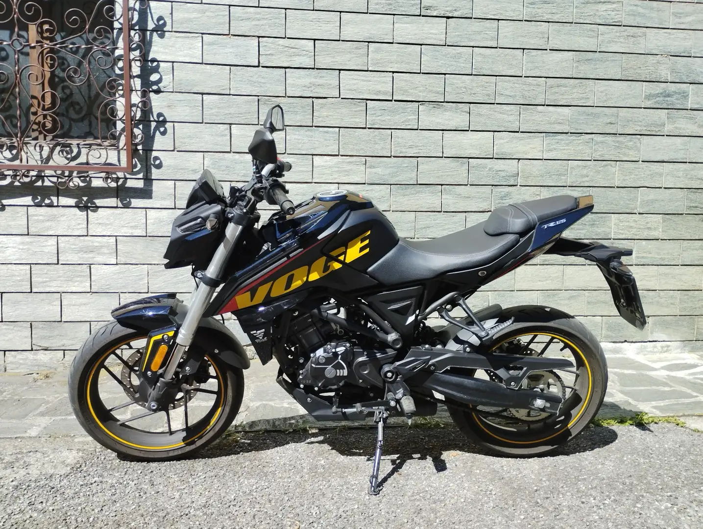 Voge Brivido 125 R Nero - 2