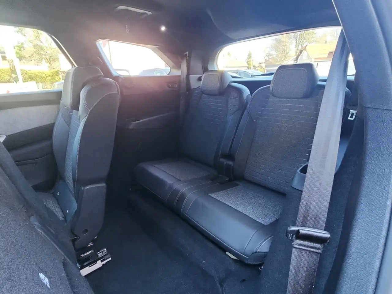 Peugeot 5008 Allure HYBRID 145 e-DSC6 Navi Digitales Cockpit LE 16