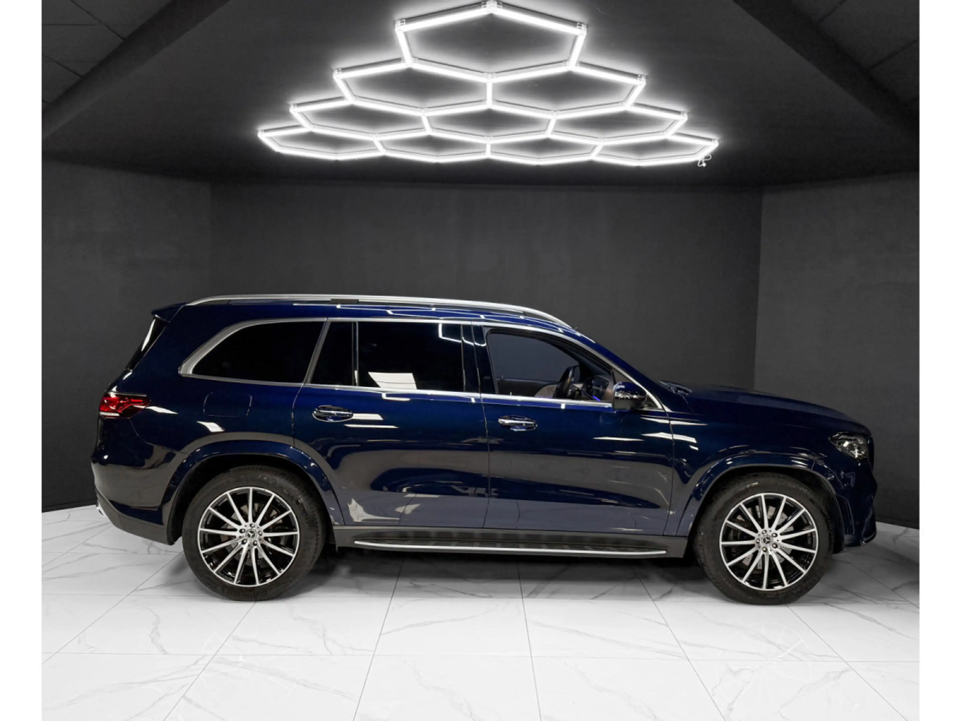 Mercedes-Benz GLS 400 d AMG Line 7 seats FULL — photo 6