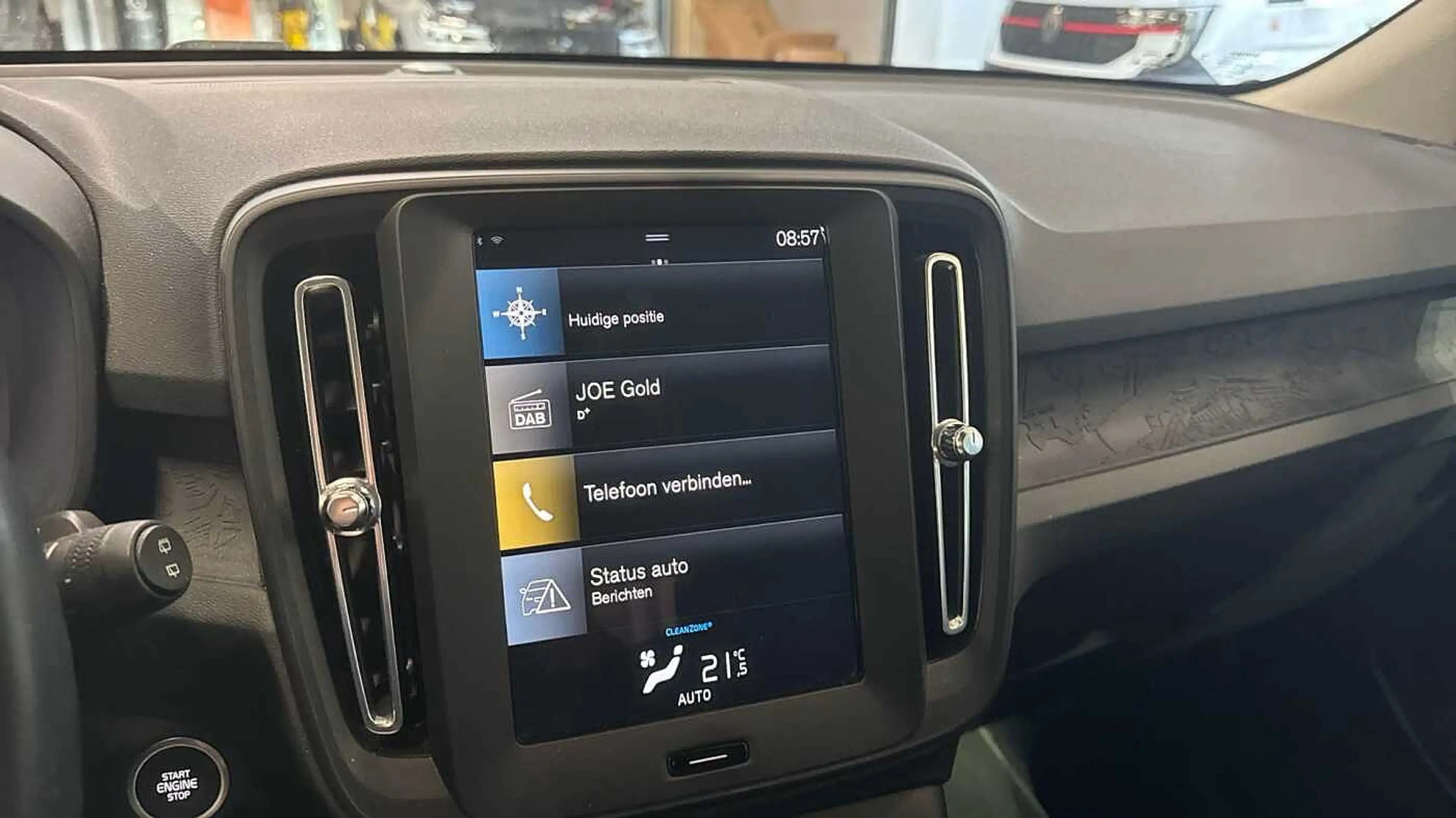 Volvo XC40 Momentum Core T2 | Navi | Park Assist V+A Momentum — photo 13