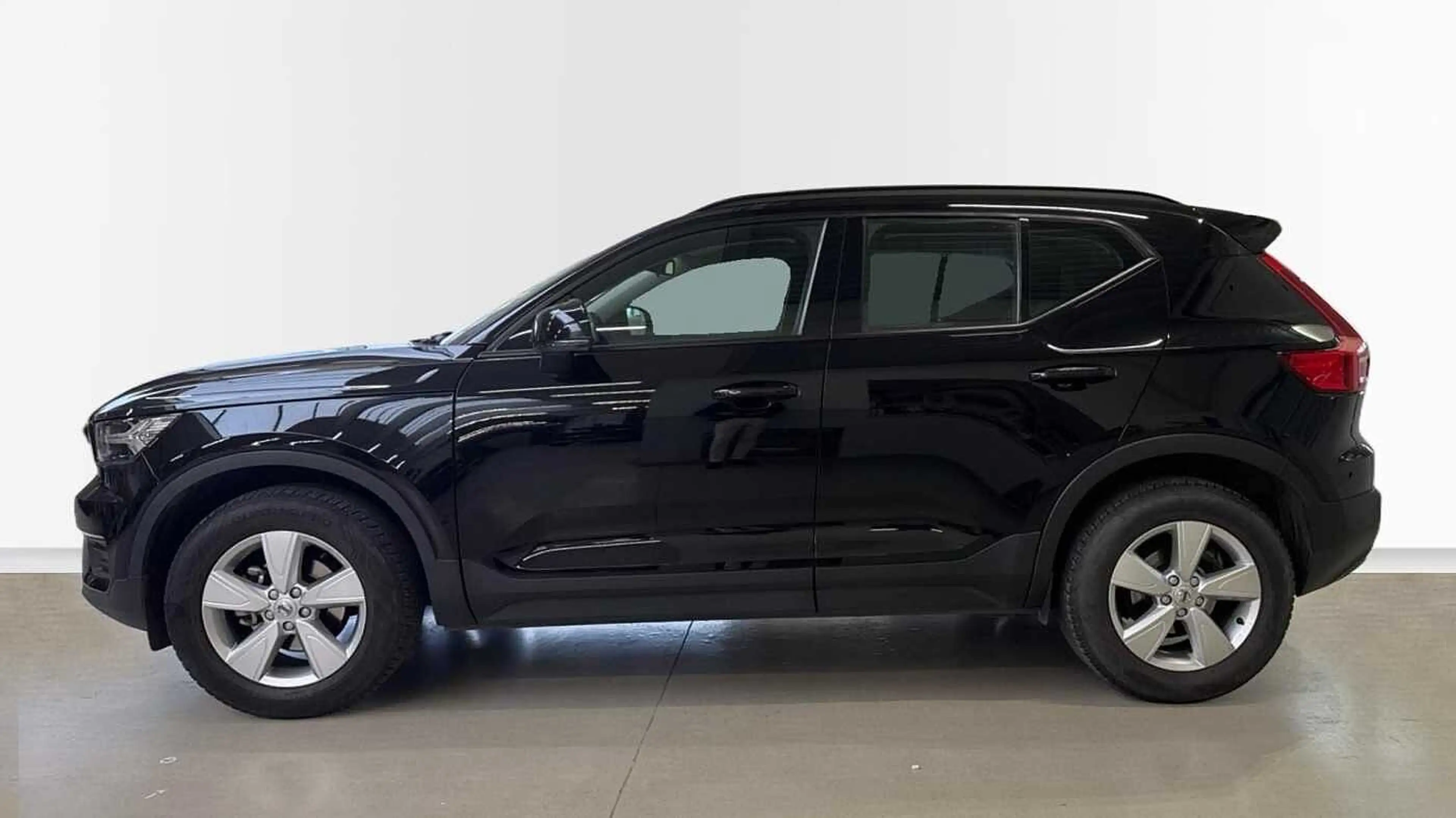 Volvo XC40 Momentum Core T2 | Navi | Park Assist V+A Momentum — photo 3