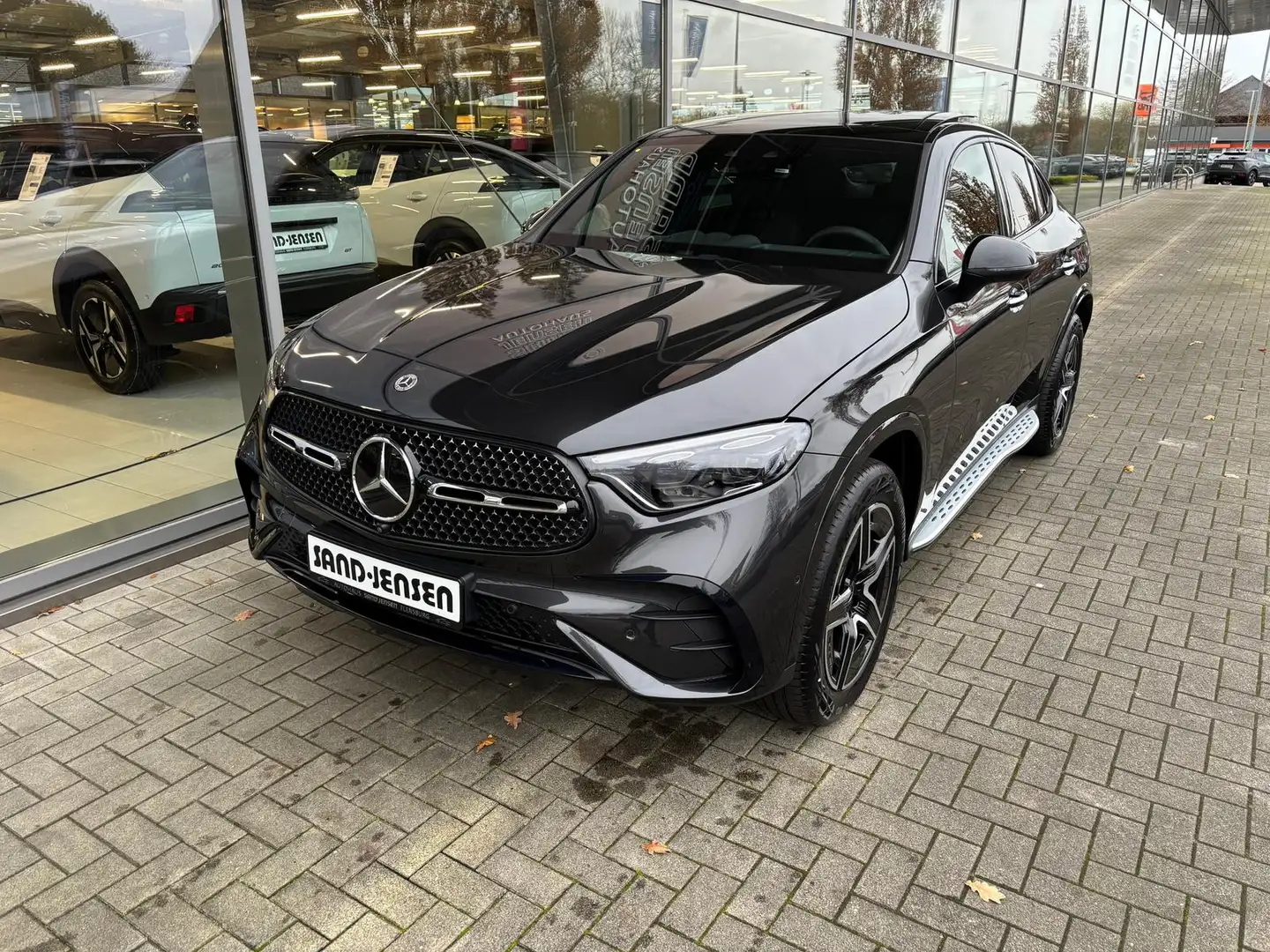 Mercedes-Benz GLC 400 e 4M Coupé AMG Line Prem+ AHK Burm Pano Szary - 2