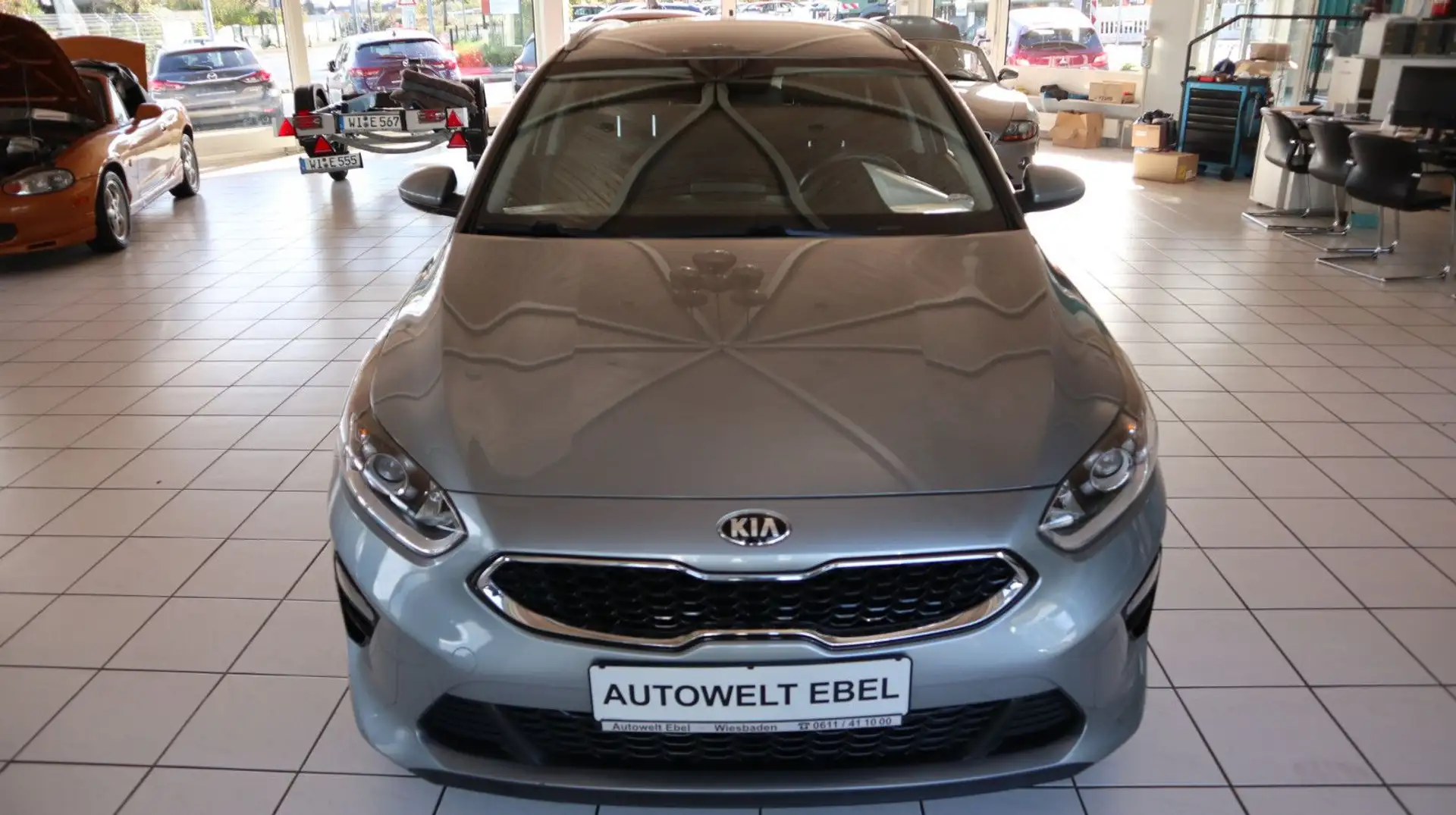 Kia Ceed SW / cee'd SW *140PS*RFK*PDC*SHZ*LHZ*1.Hd* Silber - 2