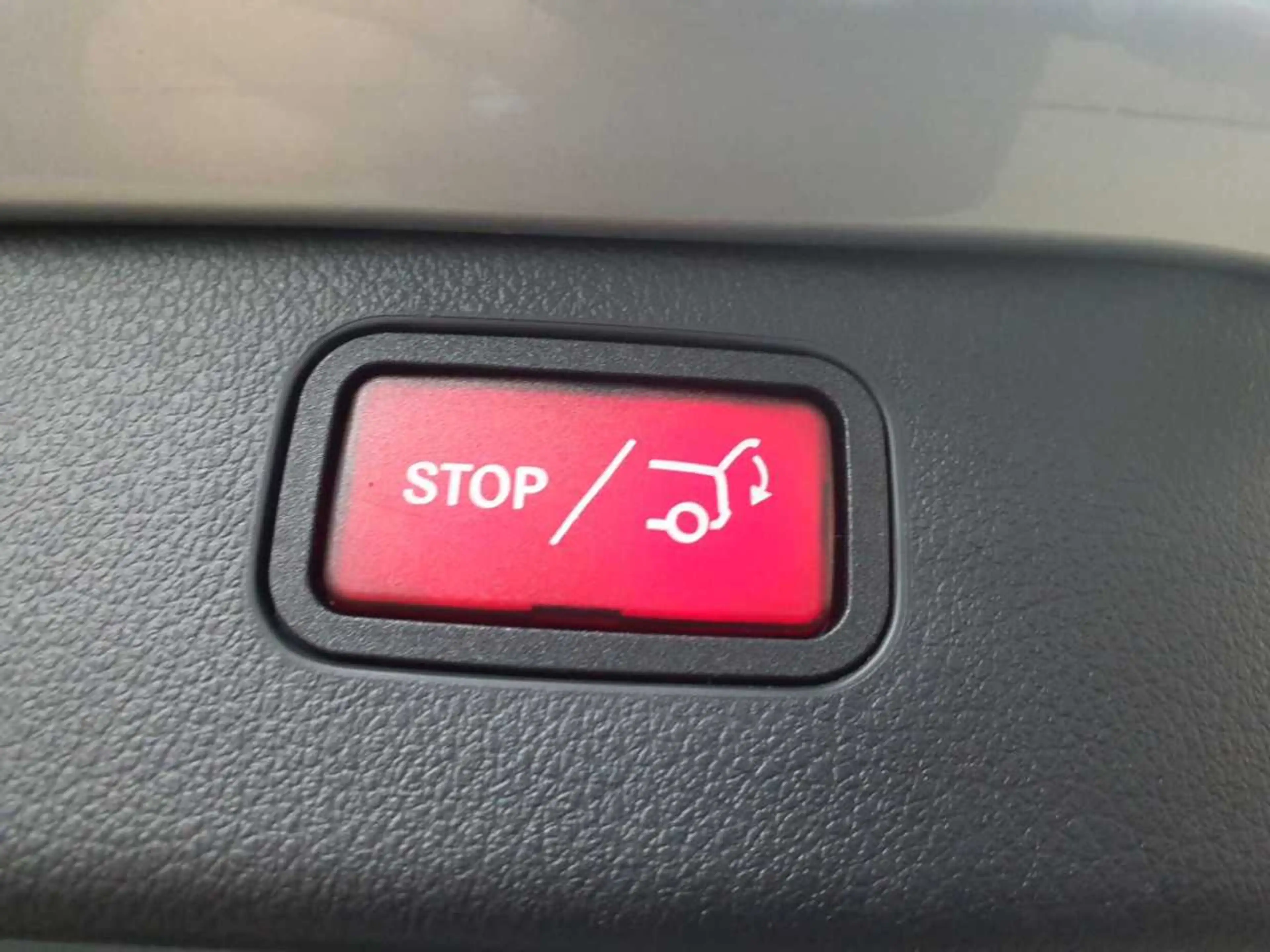 Mercedes-Benz C 220 C 220 d T-Avantg Advanced DIS HuD AssiP+ — photo 16
