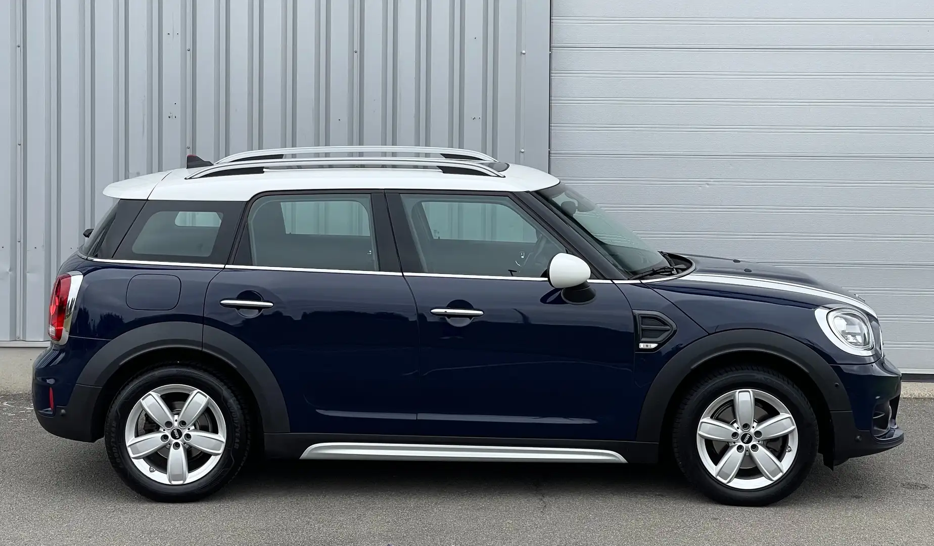 MINI Cooper Countryman 1.5 - 1st Owner - Panoramic Sunroof Blauw - 2