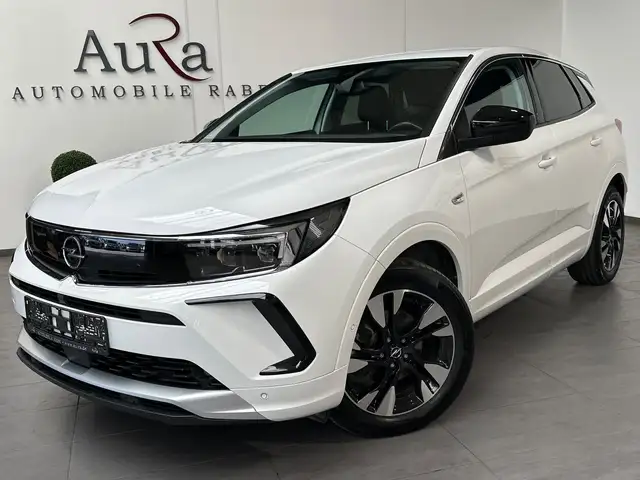Opel Grandland X view 2