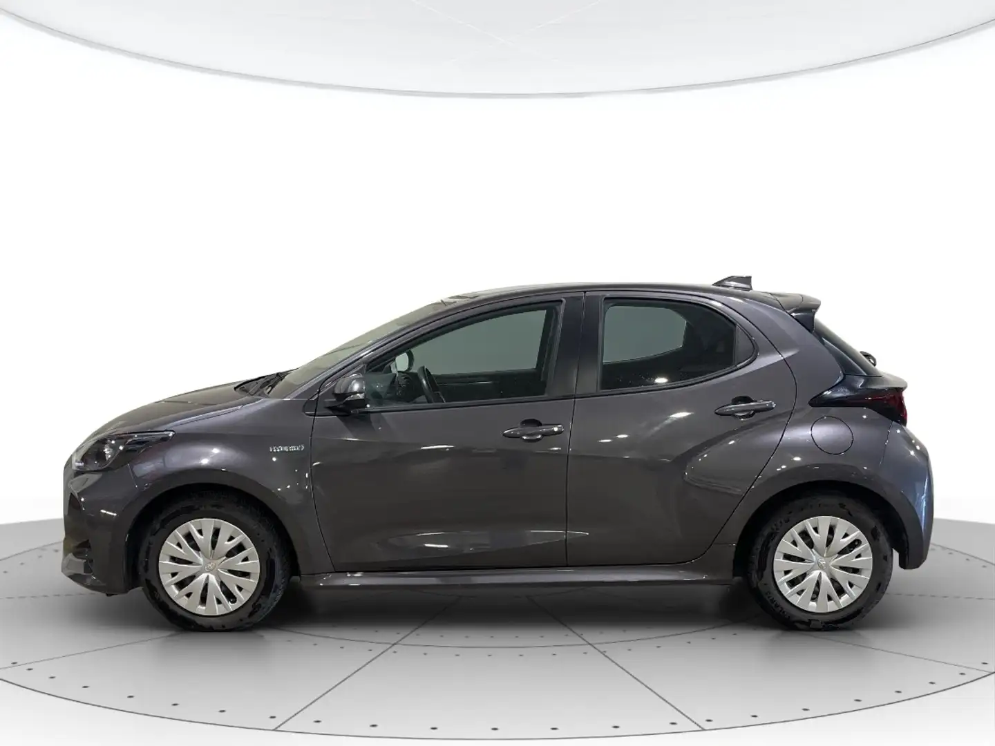 Toyota Yaris 1.5h Business e-CVT Grijs - 2