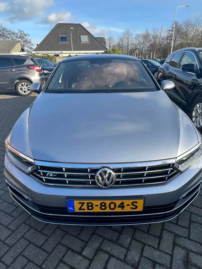 Volkswagen Passat Passat 1.5 TSI HL Bns R Zilver - 2