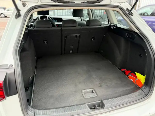 Volkswagen Golf view 19