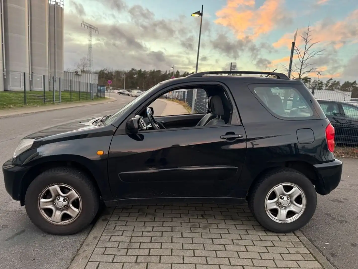 Toyota RAV 4 RAV4 115 D-4D VX - 1