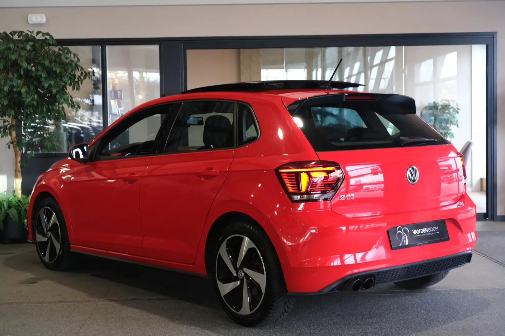 Volkswagen Polo GTI 2.0 TSI DSG 200PK Navi Pano Virtual ACC PDC - 2