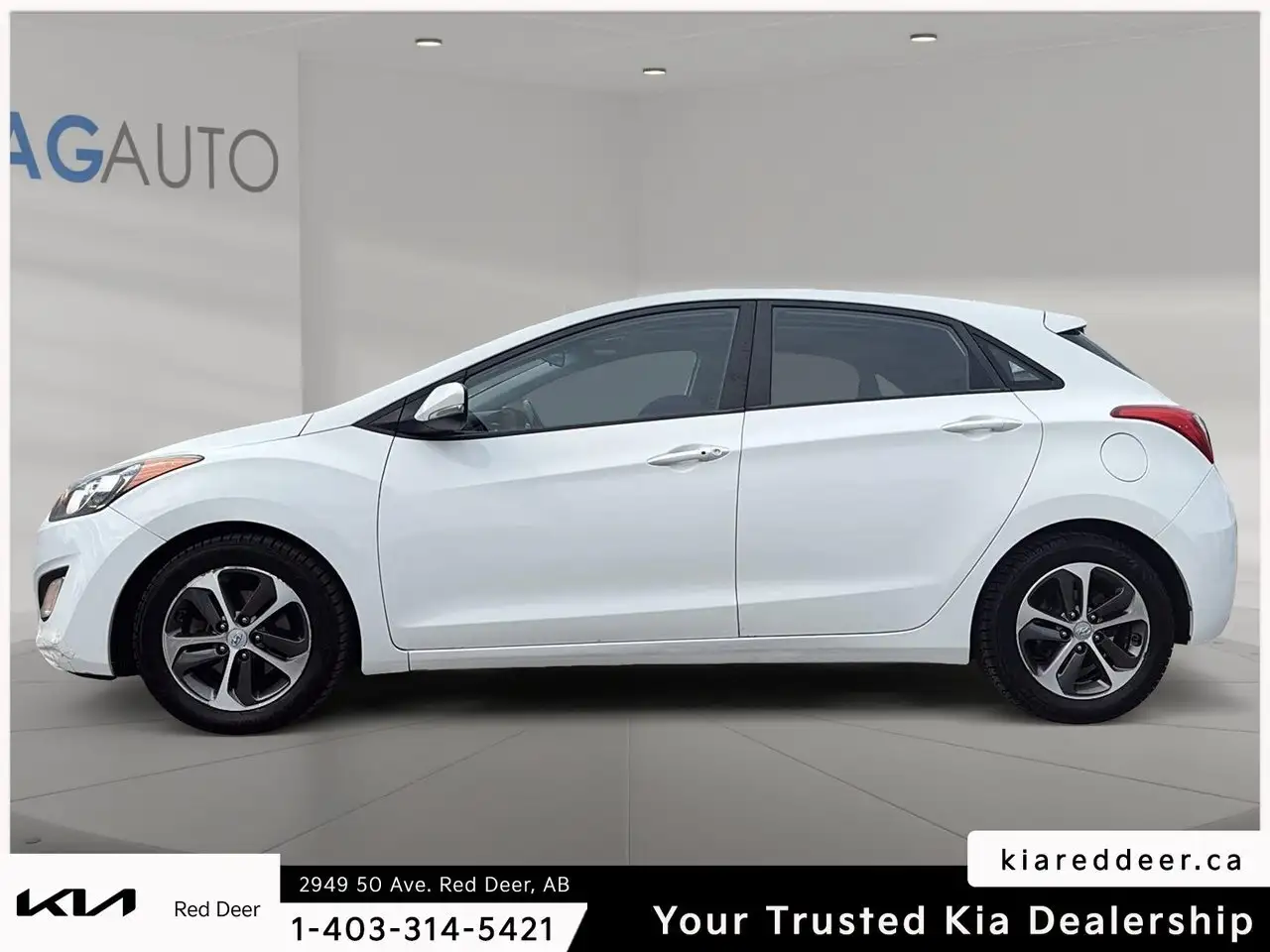 Hyundai ELANTRA снимка Hyundai ELANTRA