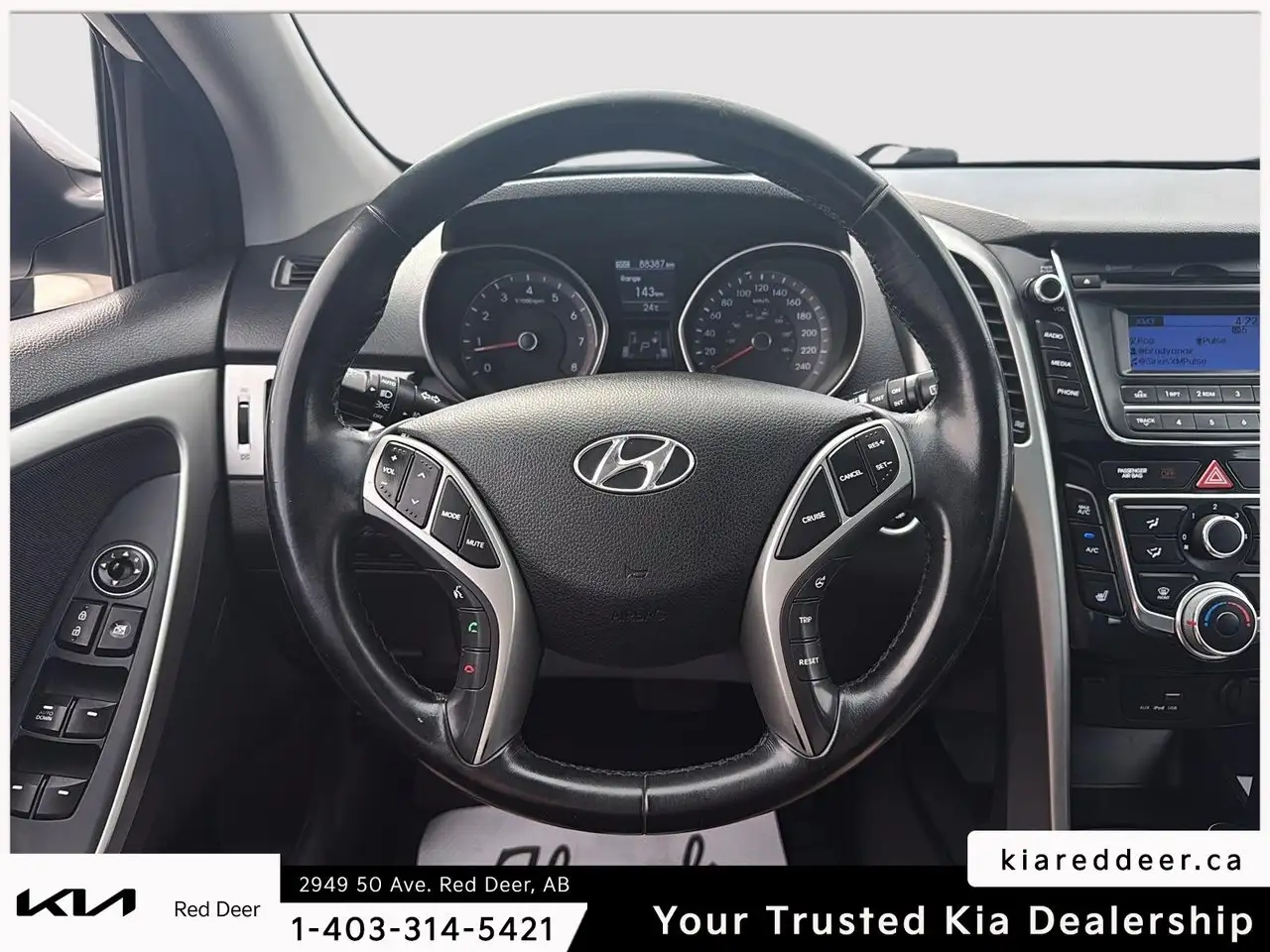 Hyundai ELANTRA снимка Hyundai ELANTRA