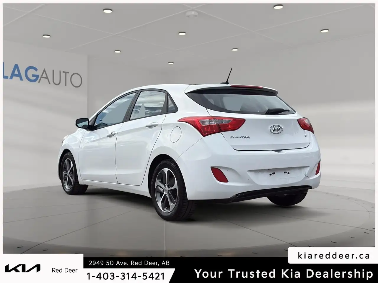 Hyundai ELANTRA снимка Hyundai ELANTRA