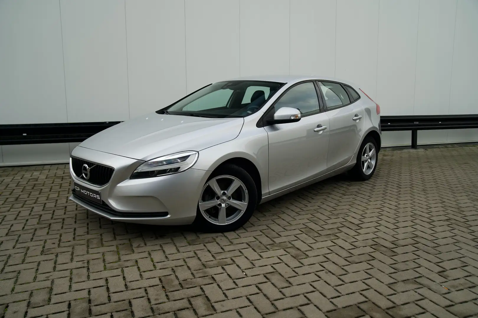 Volvo V40 D2 | MANUEEL | 55.759 KM | AIRCO | NAVI Argento - 1