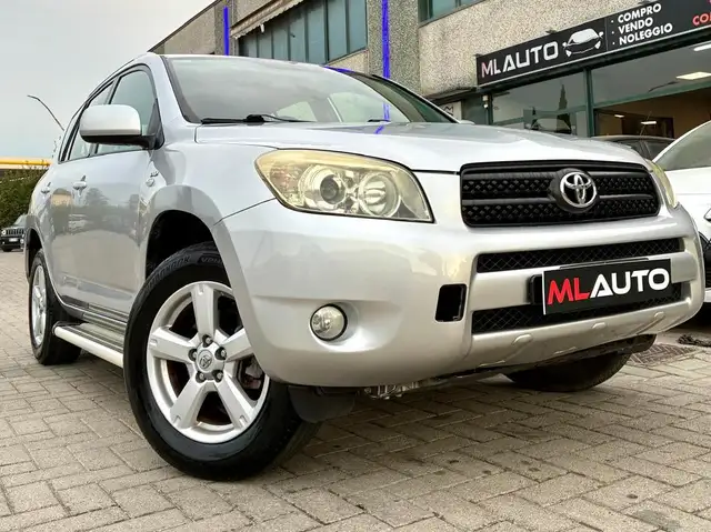 Toyota RAV4 RAV4 2.2 d-4d Luxury 136cv dpf