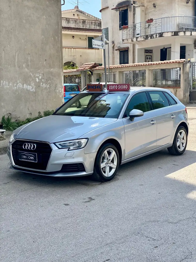 Audi A3 A3 III 2016 Sportback Sportback 30 1.6 tdi 116cv Argento - 1