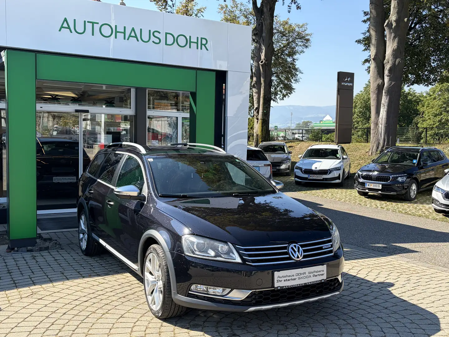 Volkswagen Passat Alltrack Basis 4Motion BMT Schwarz - 1