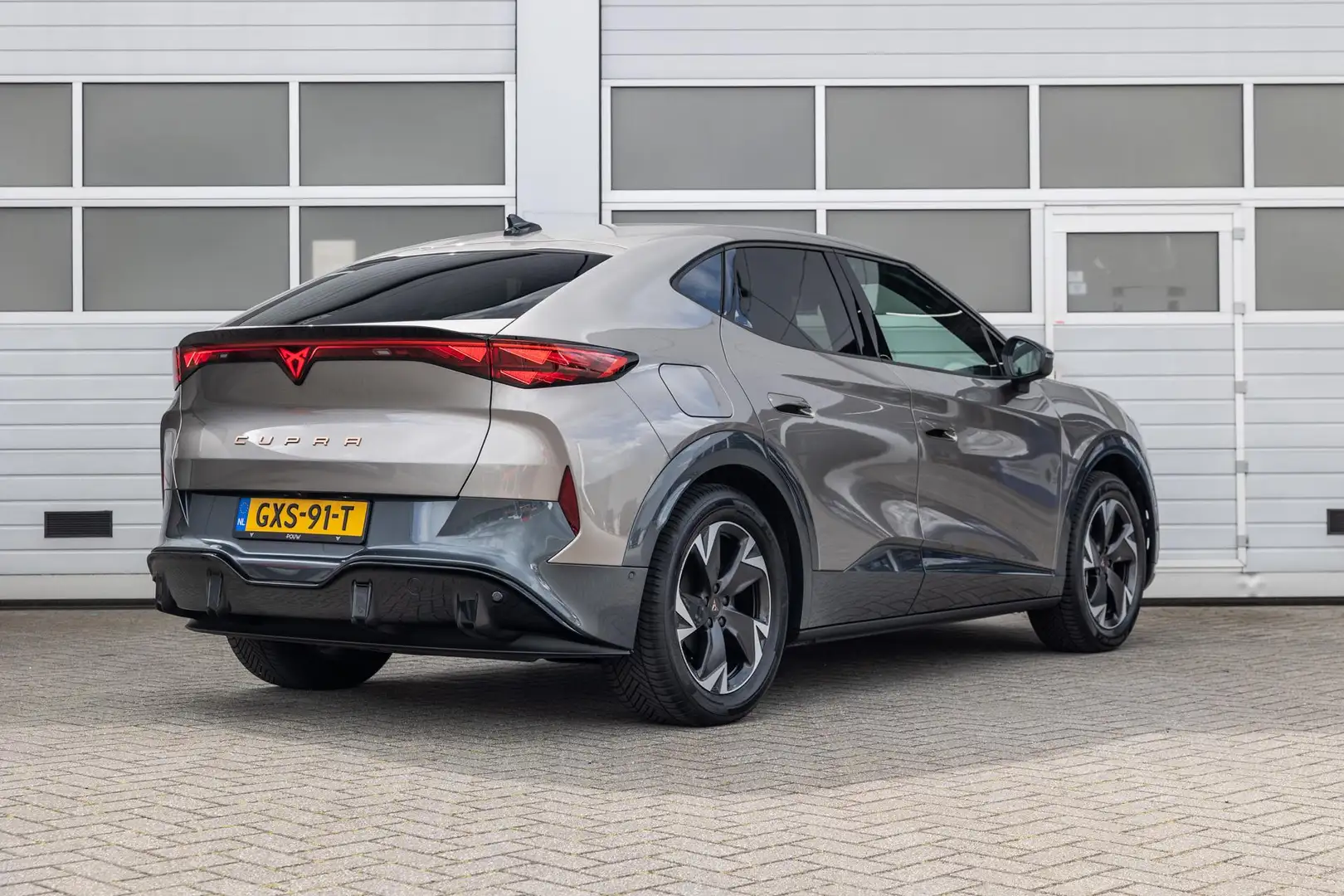 CUPRA Tavascan 286pk Business 82 kWh | Dodehoek Detectie | Adapti Geel - 2
