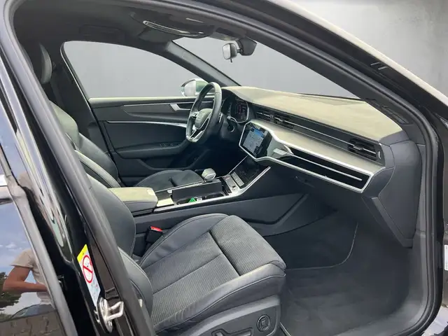 Audi S6 view 13