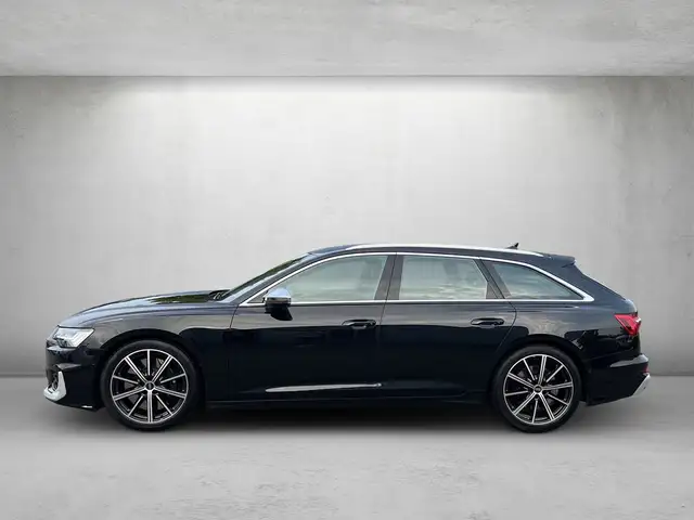 Audi S6 view 2