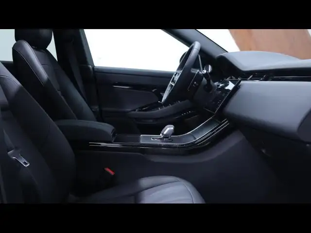 Land Rover Range Rover Evoque view 9