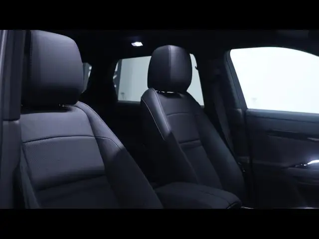 Land Rover Range Rover Evoque view 10