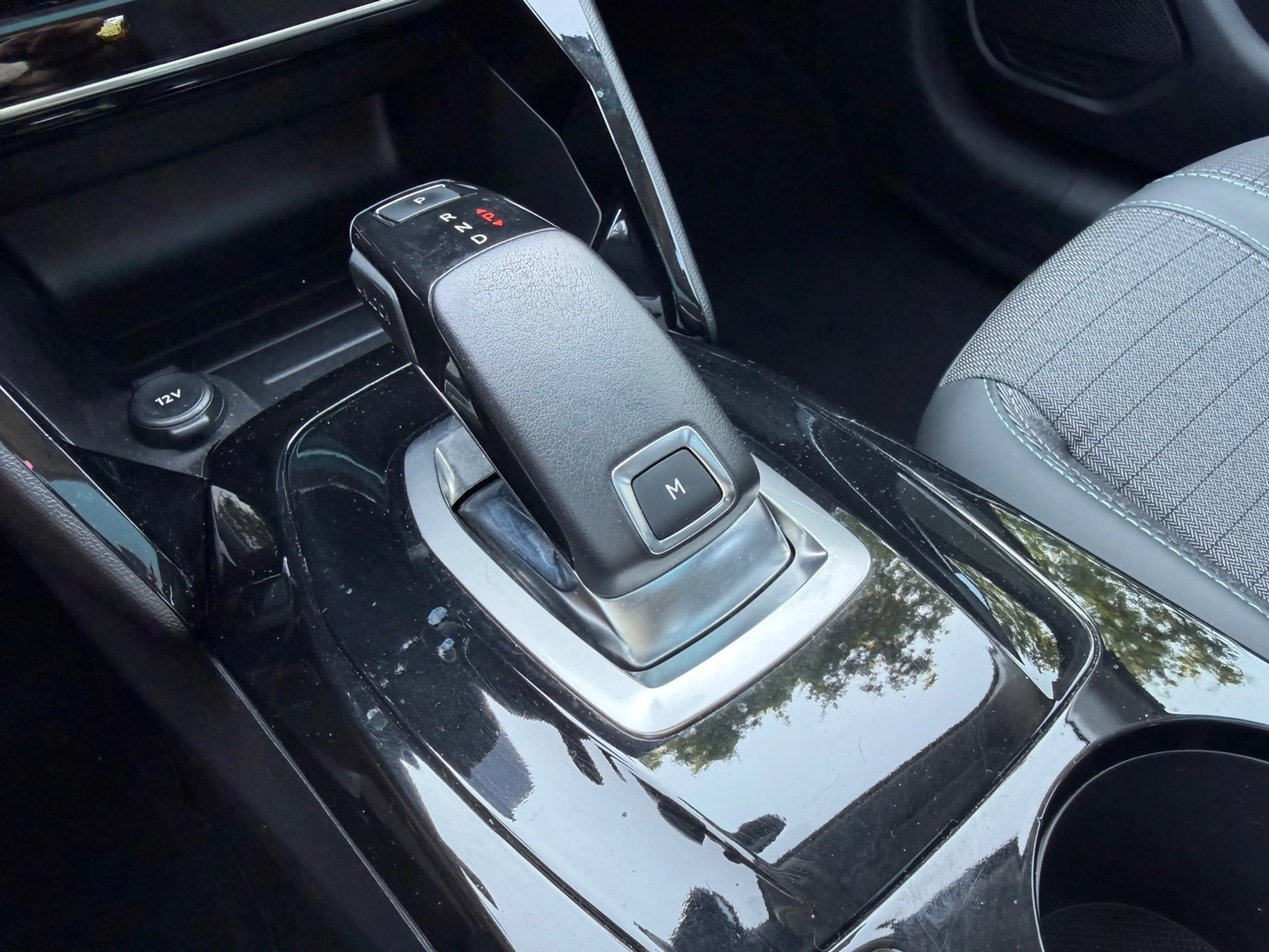 Peugeot 208 1.2 PureTech 101 pk AUTOMAAT Allure Pack, panorama — photo 8