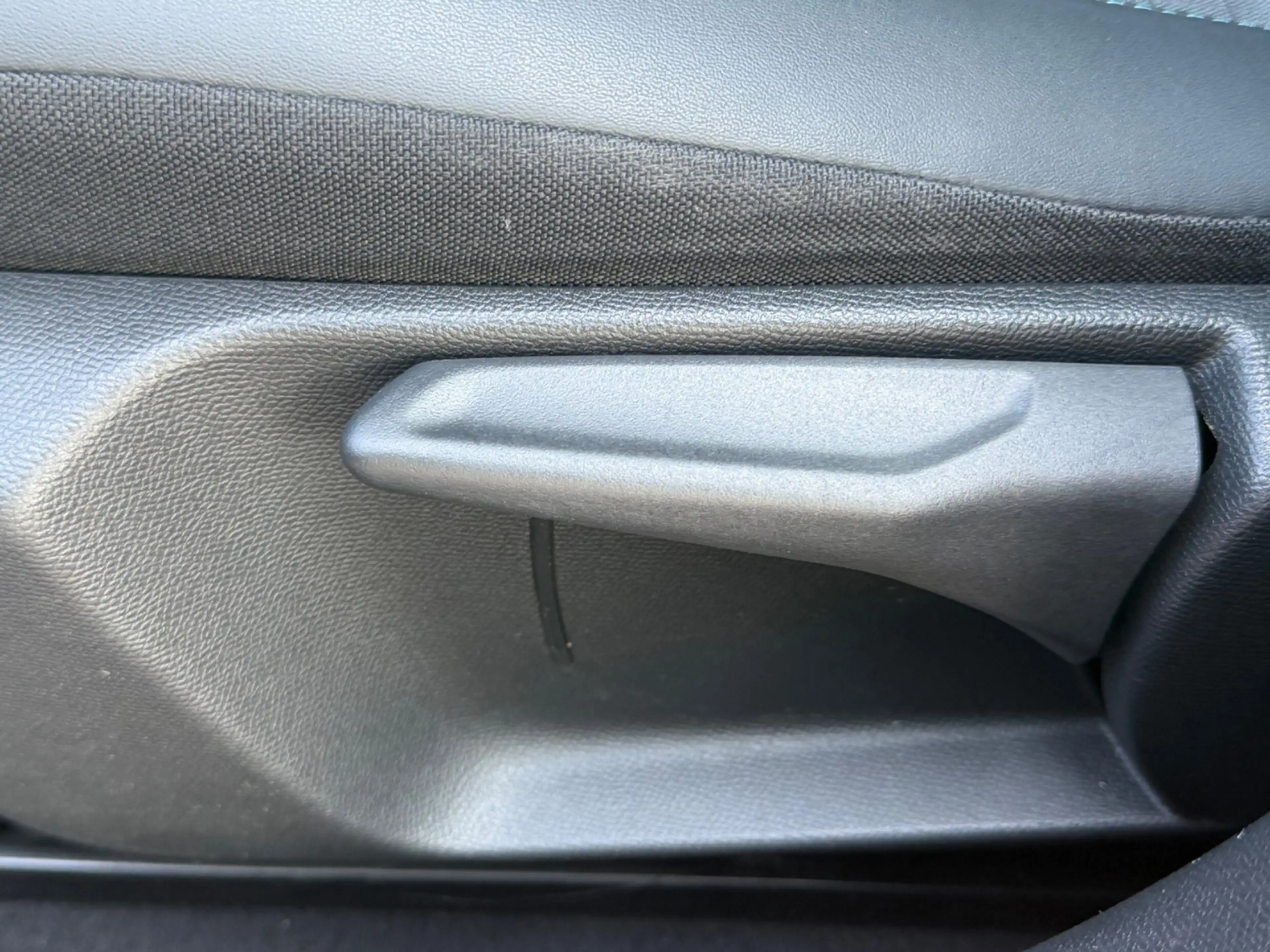 Peugeot 208 1.2 PureTech 101 pk AUTOMAAT Allure Pack, panorama — photo 24