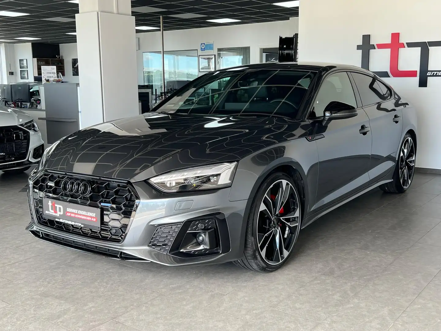 Audi A5 Sportback 40 TFSI S-line quattro MATRIX AHK Gris - 2