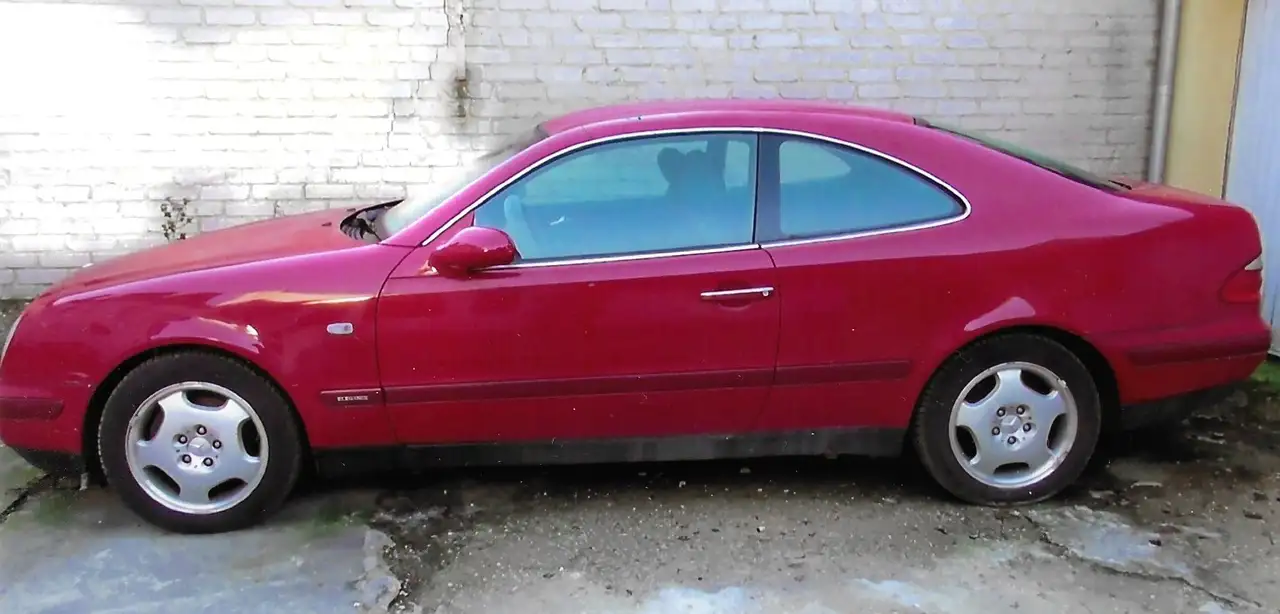 Mercedes-Benz CLK 320