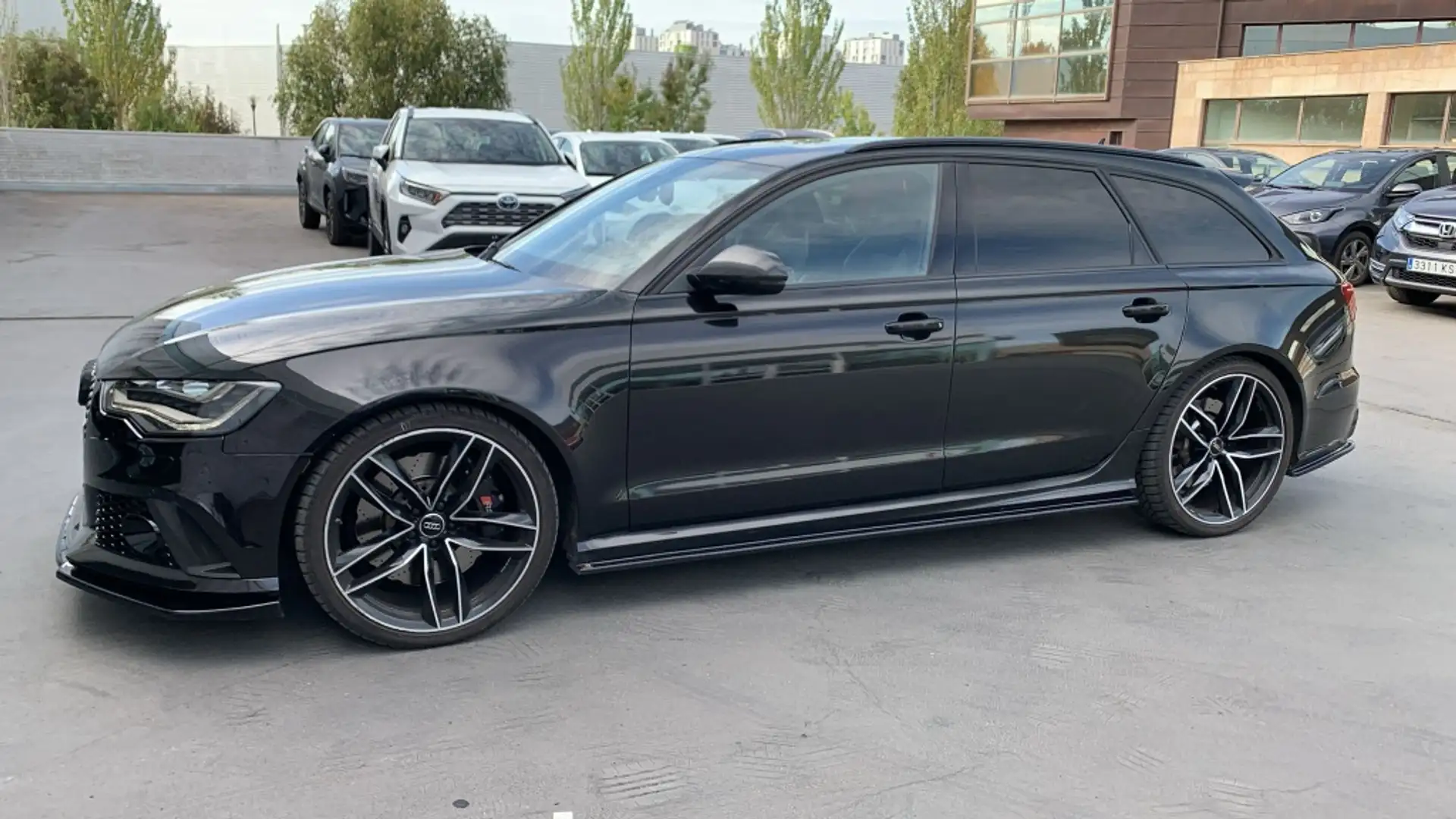 Audi RS6 Avant 4.0 TFSI quattro Tiptronic Schwarz - 2