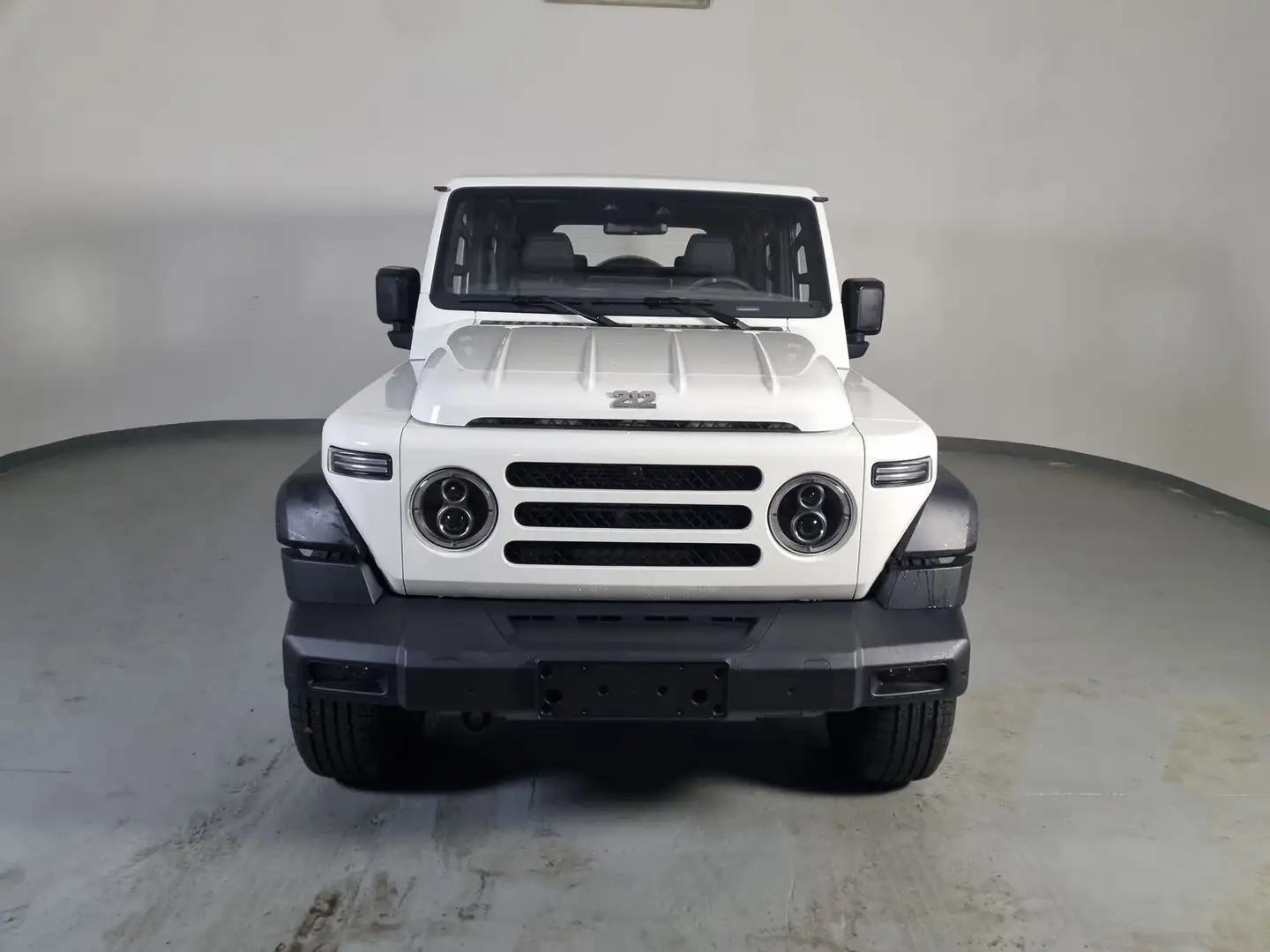 EMC 212 212 2.0 TGDI 8AT 4WD Adventurer Bianco - 1