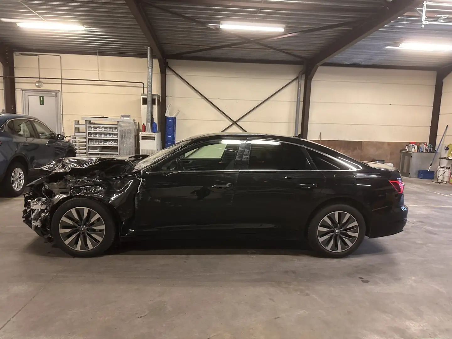 Audi A6 55 TFSI e Quattro PHEV Competition Sport S tronic Zwart - 2