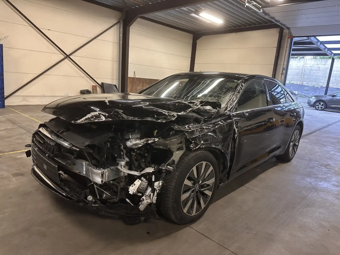 Audi A6 55 TFSI e Quattro PHEV Competition Sport S tronic Zwart - 1