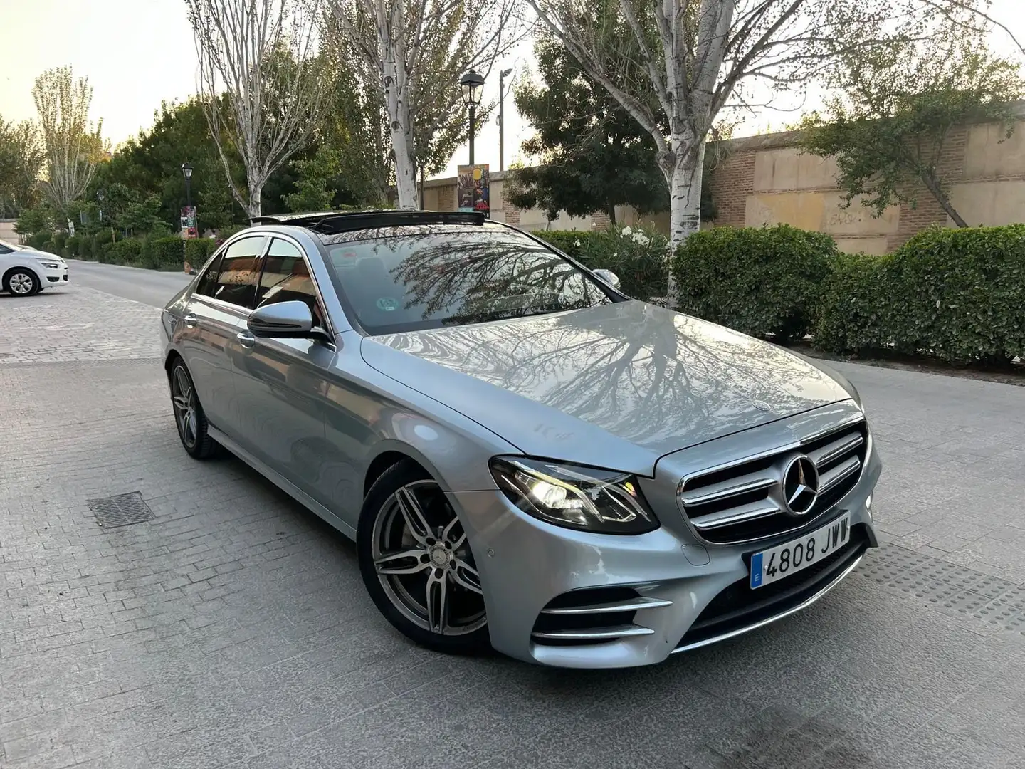 Mercedes-Benz E 220 220d 9G-Tronic 194 - 1