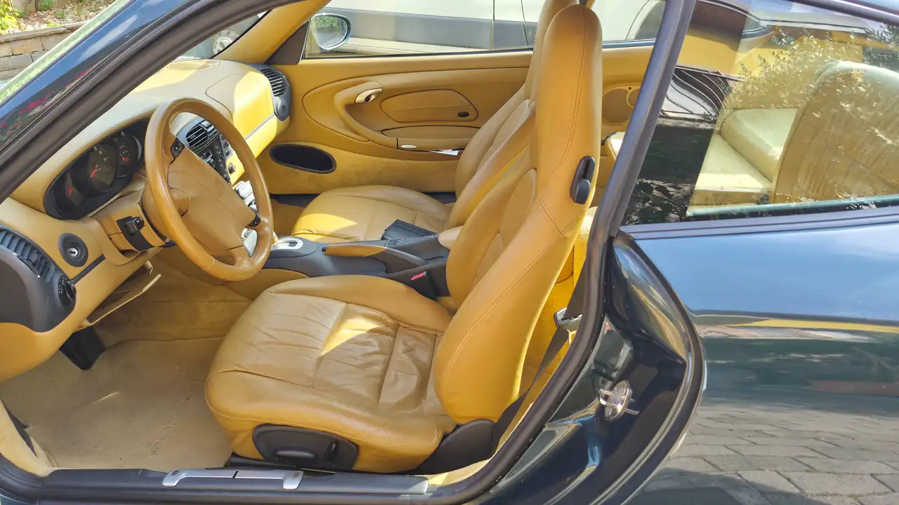 Porsche 911 IV Carrera 996 Coupe Coupe 3.4 Carrera 4, foto 4