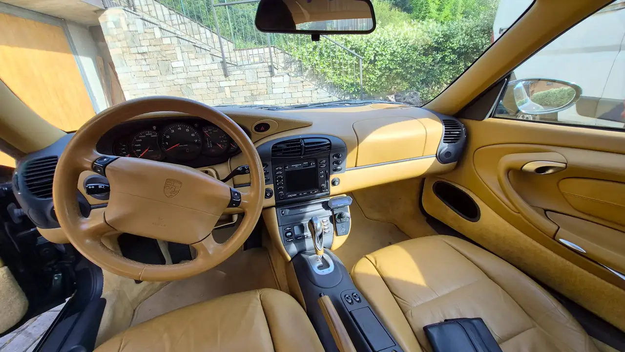 Porsche 911 IV Carrera 996 Coupe Coupe 3.4 Carrera 4, foto 5