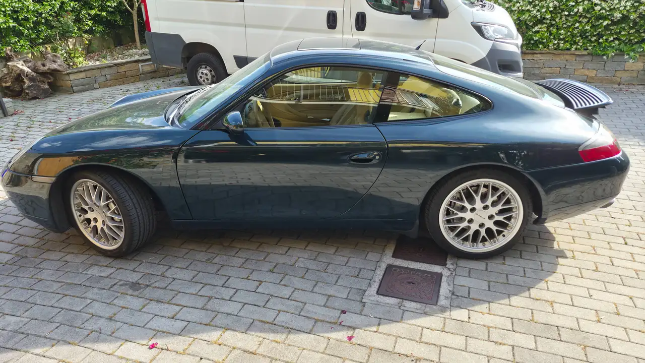 Porsche 911 IV Carrera 996 Coupe Coupe 3.4 Carrera 4, foto 3