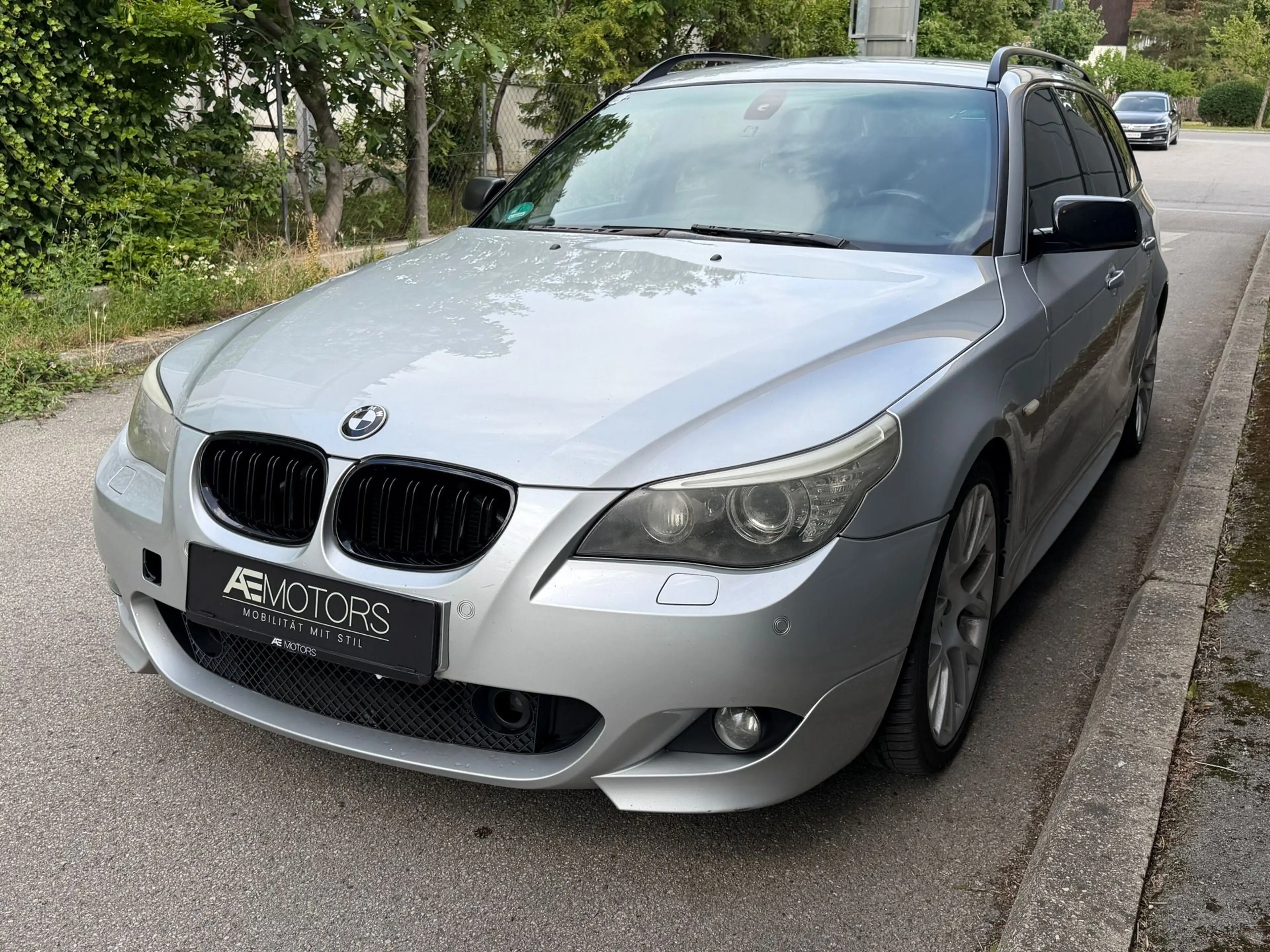 BMW 525 M-SPORT*NAVI*TEMPOMAT*XENON*SITZHZG*MFL* — photo 6