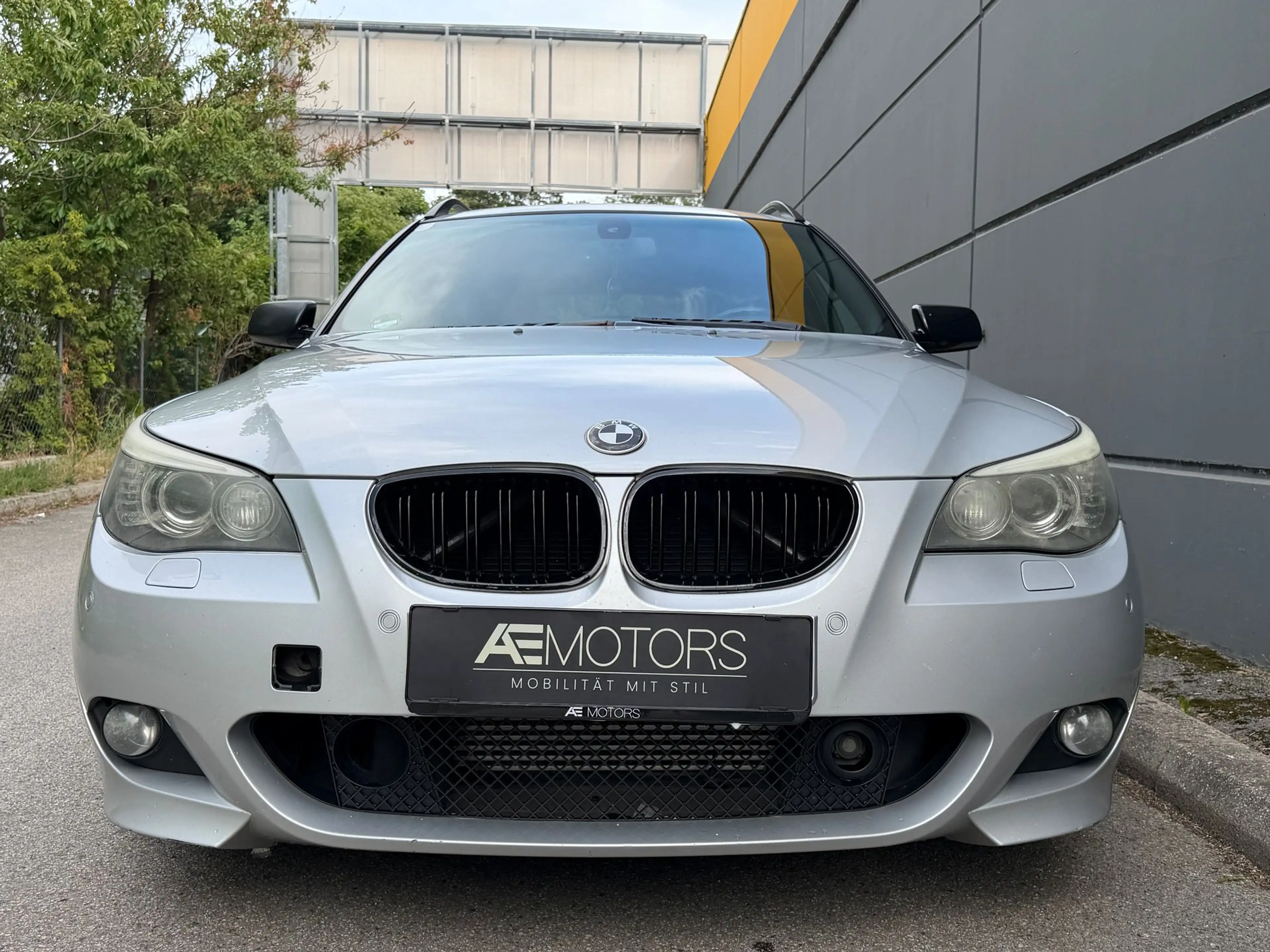 BMW 525 M-SPORT*NAVI*TEMPOMAT*XENON*SITZHZG*MFL* — photo 4