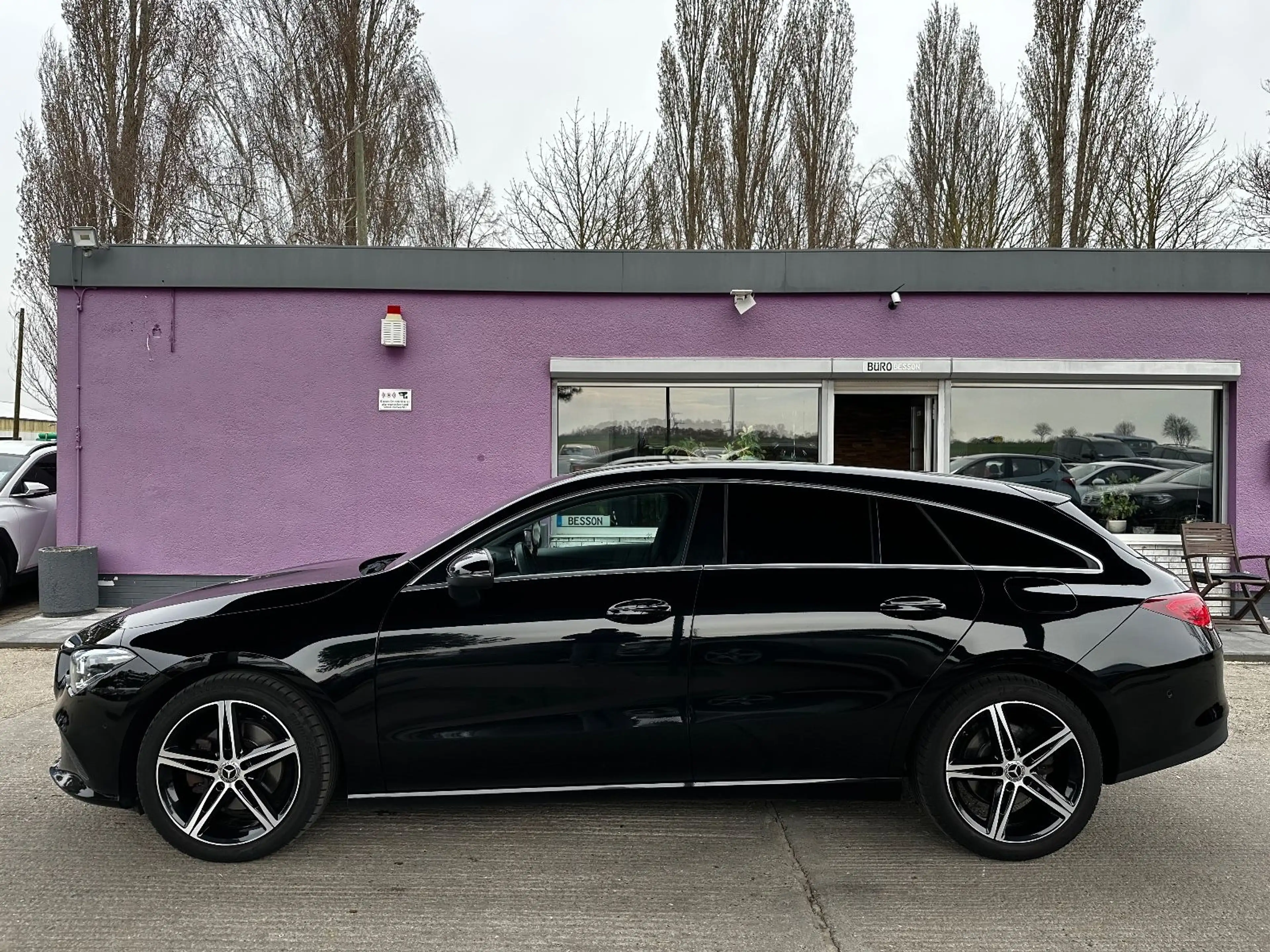 Mercedes-Benz CLA 200 d Shooting Brake  "HU+Service Neu" — photo 11