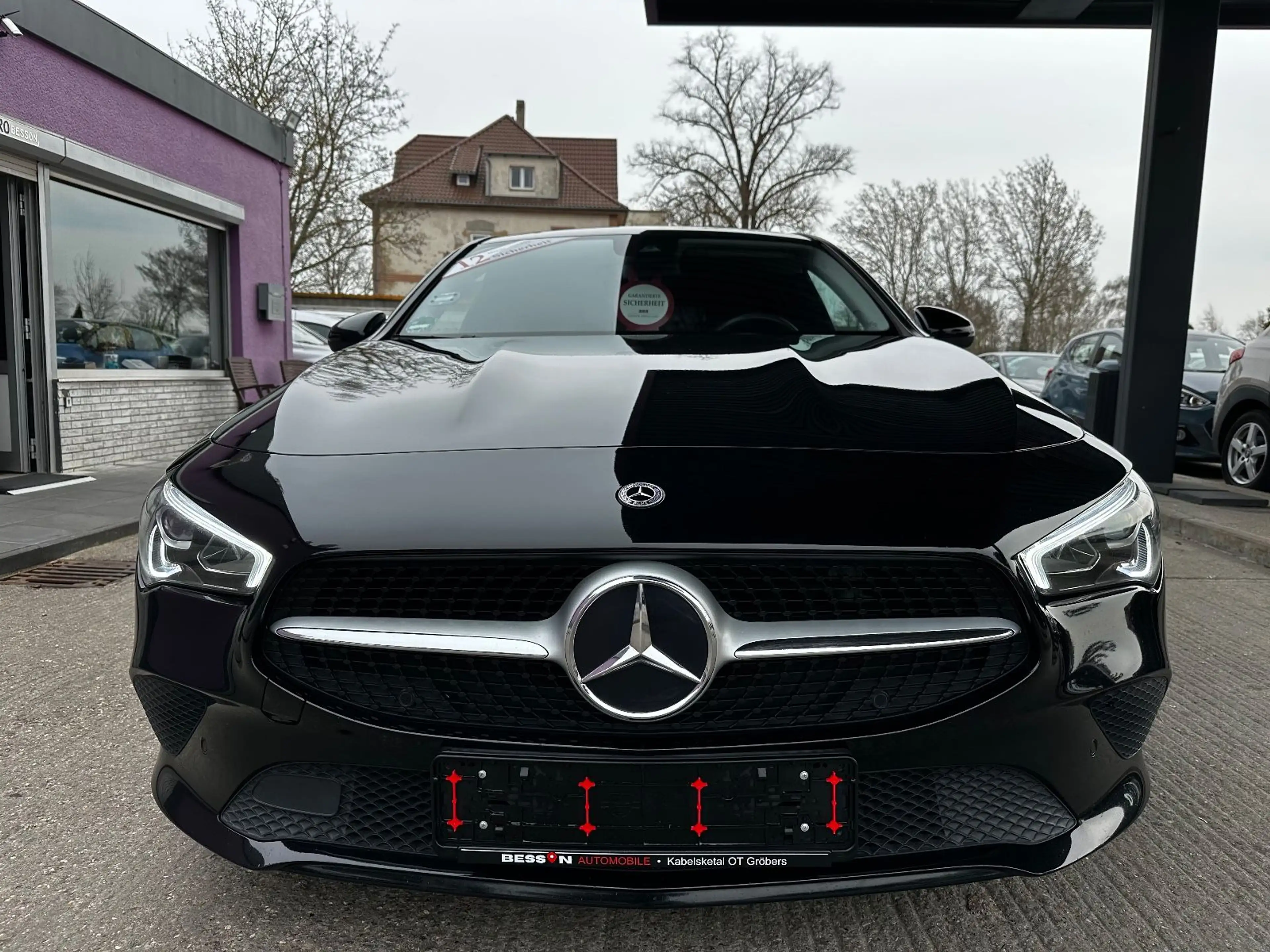 Mercedes-Benz CLA 200 d Shooting Brake  "HU+Service Neu" — photo 2
