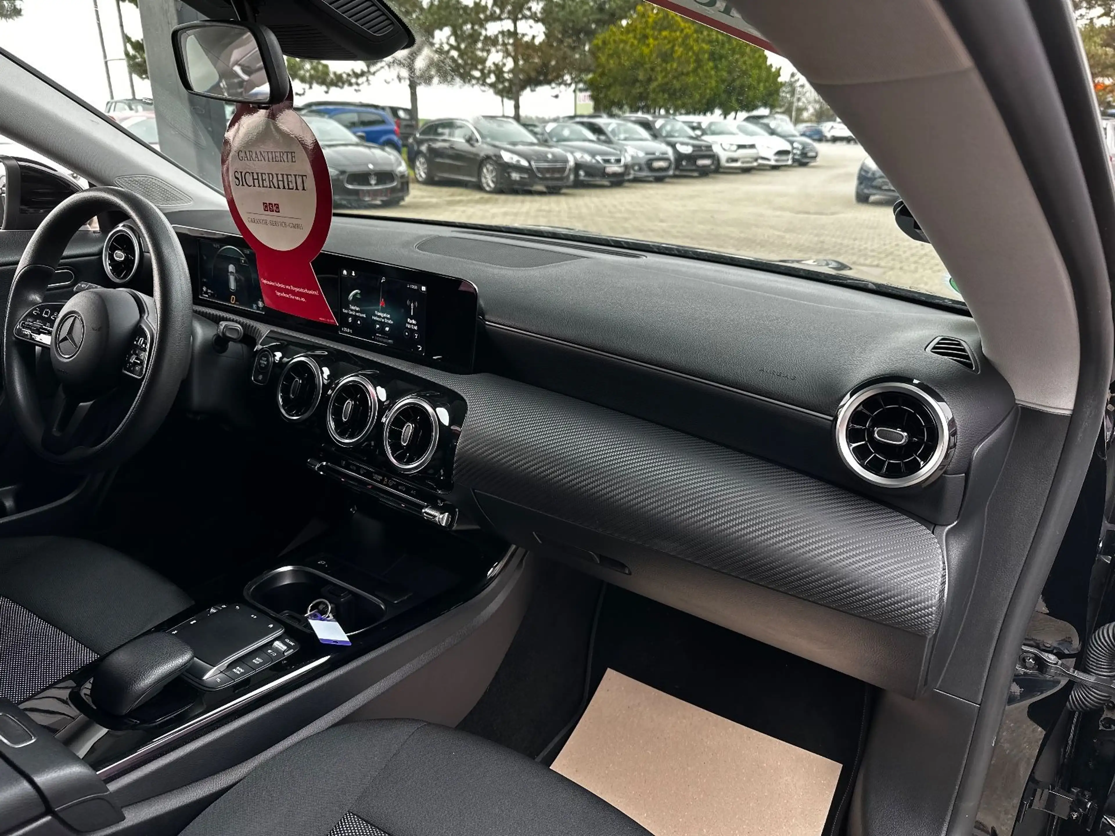 Mercedes-Benz CLA 200 d Shooting Brake  "HU+Service Neu" — photo 21