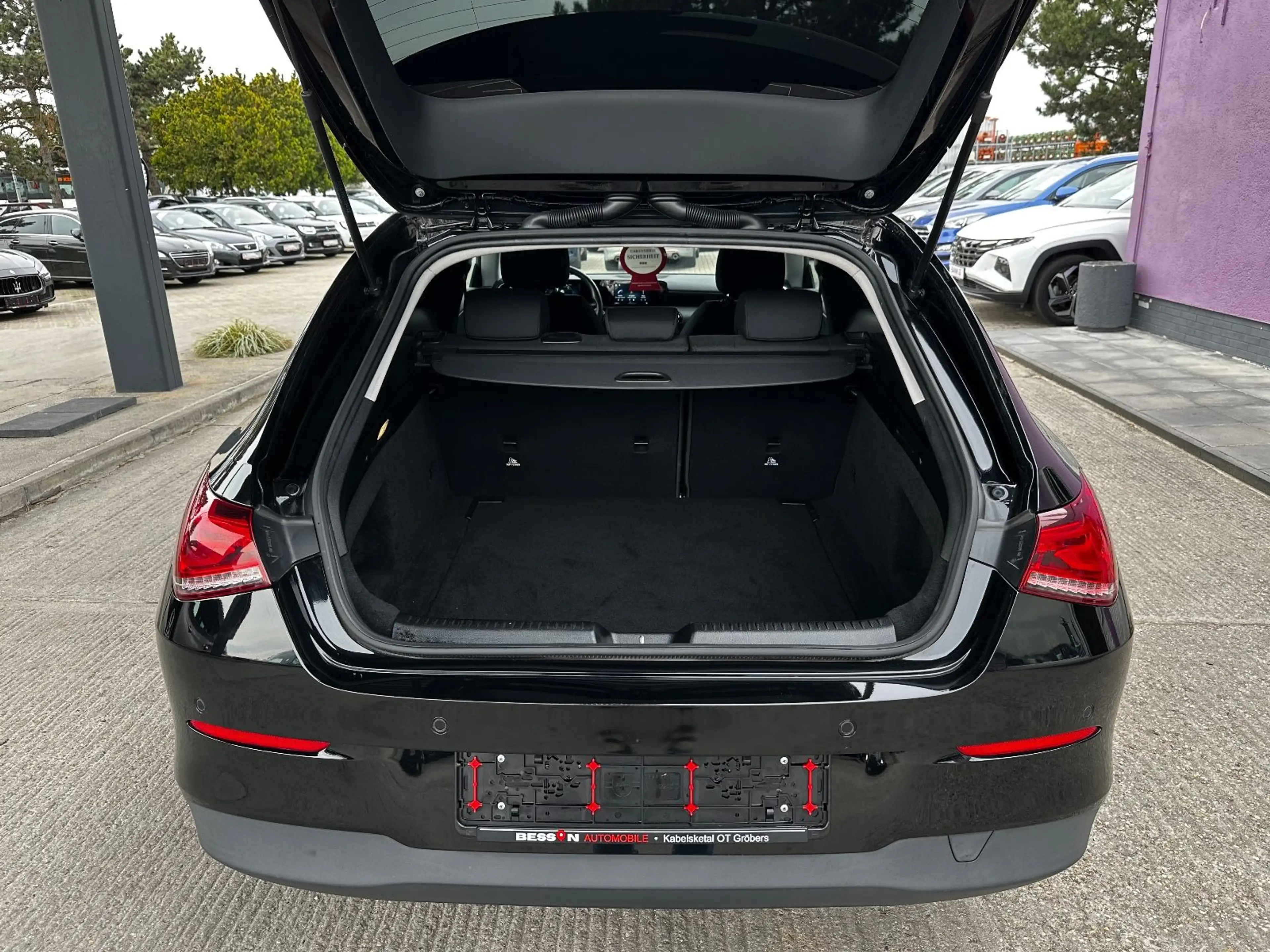 Mercedes-Benz CLA 200 d Shooting Brake  "HU+Service Neu" — photo 9
