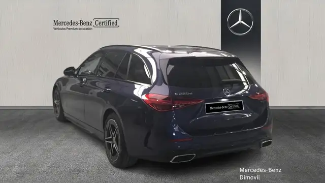 Mercedes-Benz C-Class view 4